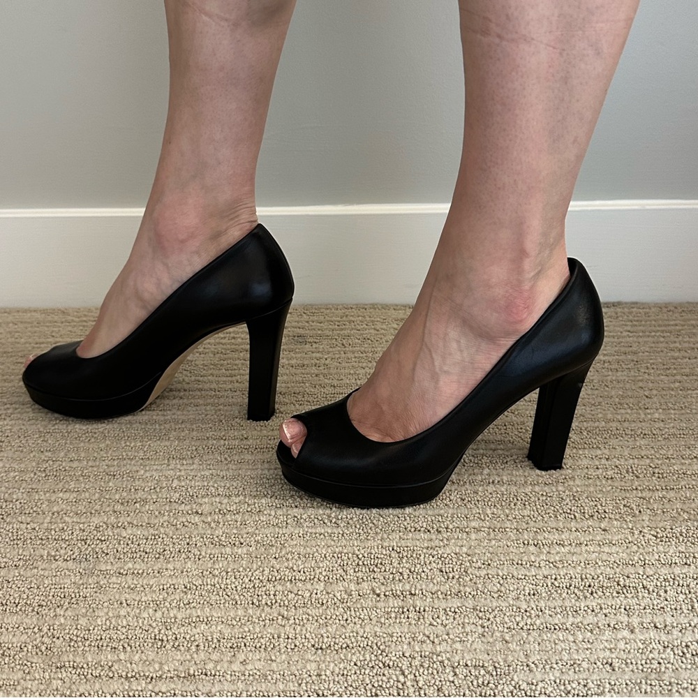 Black Gucci Pumps